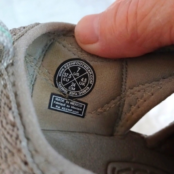 Keen Hiking Gray Womans Activewear Lace Up Sandals sz 7 Waterproof - Picture 9 of 10